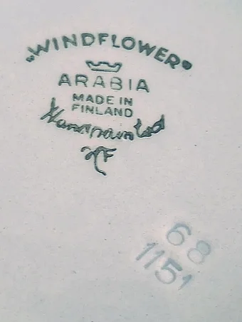 Green stamped mark reading WINDFLOWER with crown, ARABIA, MADE IN FINLAND, Handpainted in script, and artist initials