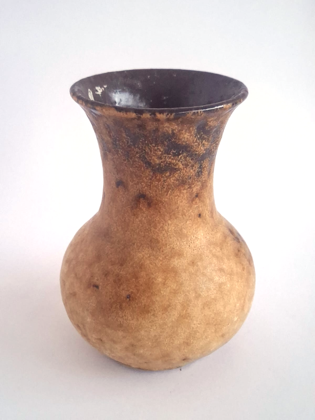 Bay Keramik ochre vase