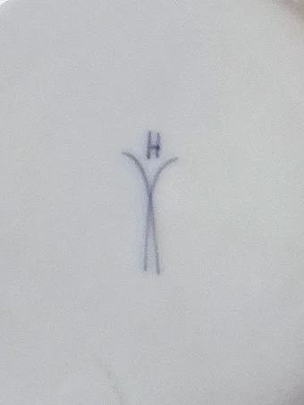 Blue underglaze XH mark resembling crossed swords, the controversial mark that led to a Meissen lawsuit