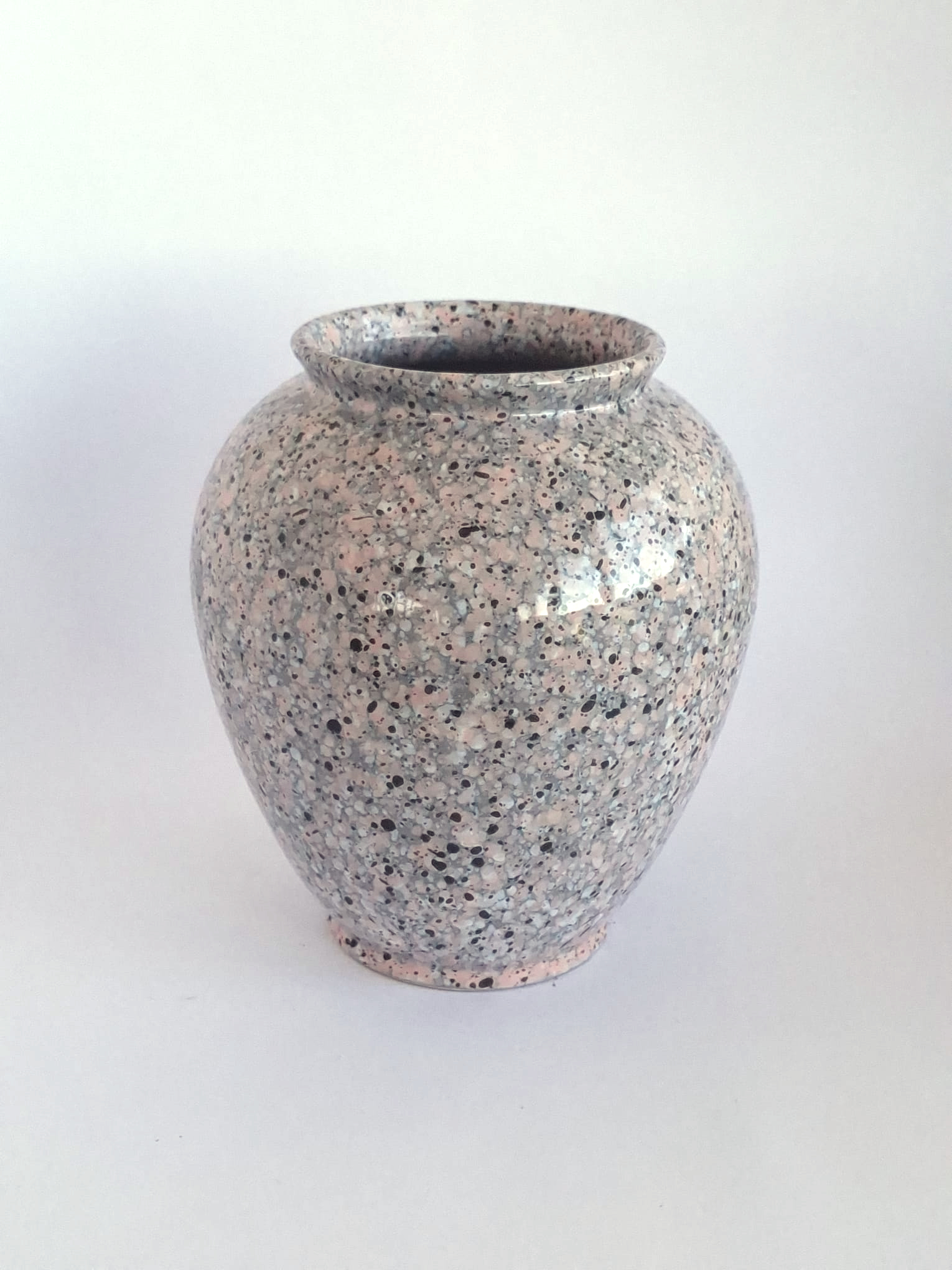 Royal granite-glazed urn vase