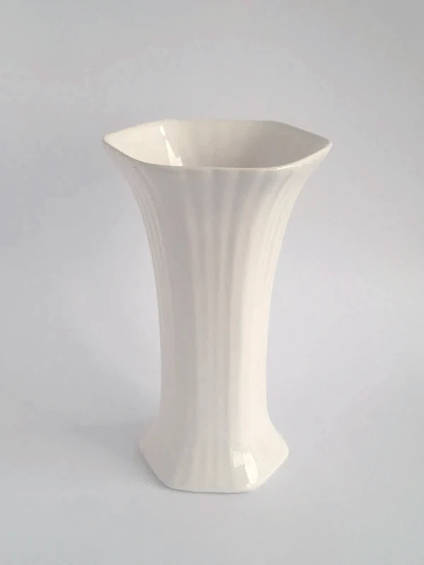 Velsen Delfts vase